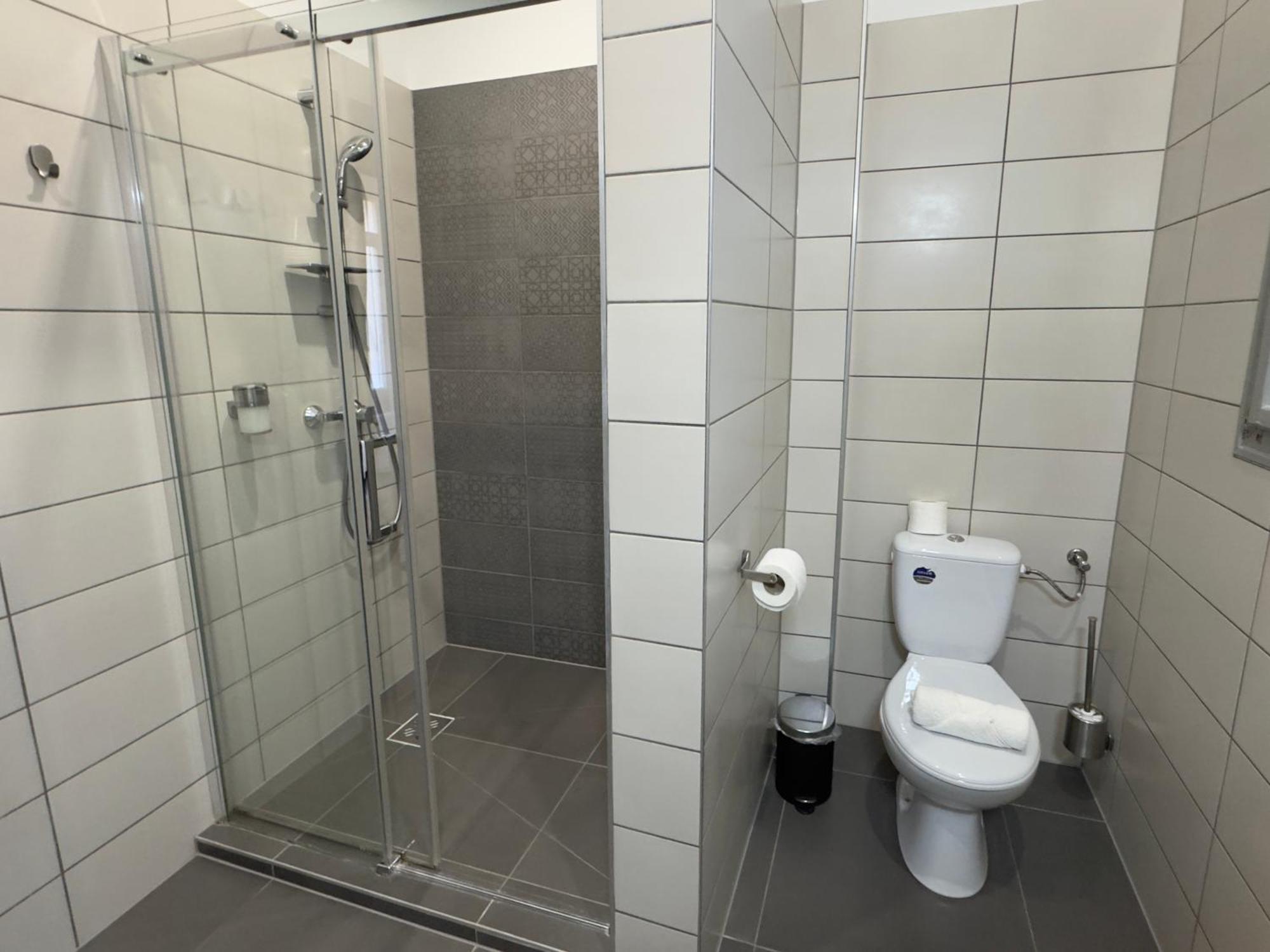 Center Rooms Мишкольц Экстерьер фото