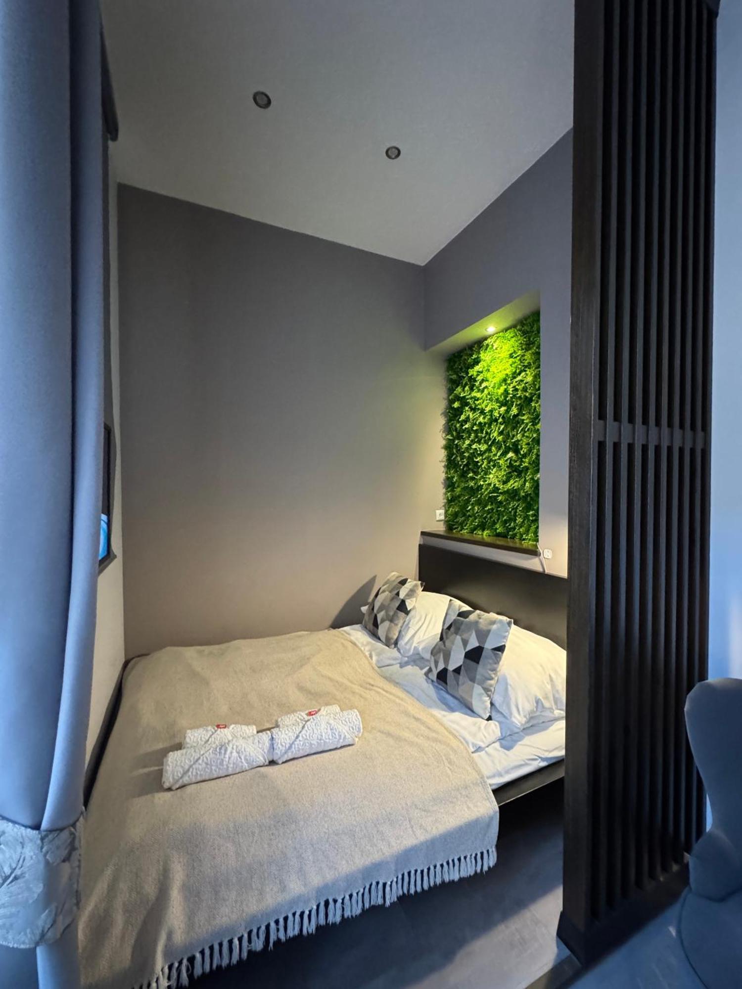 Center Rooms Мишкольц Экстерьер фото
